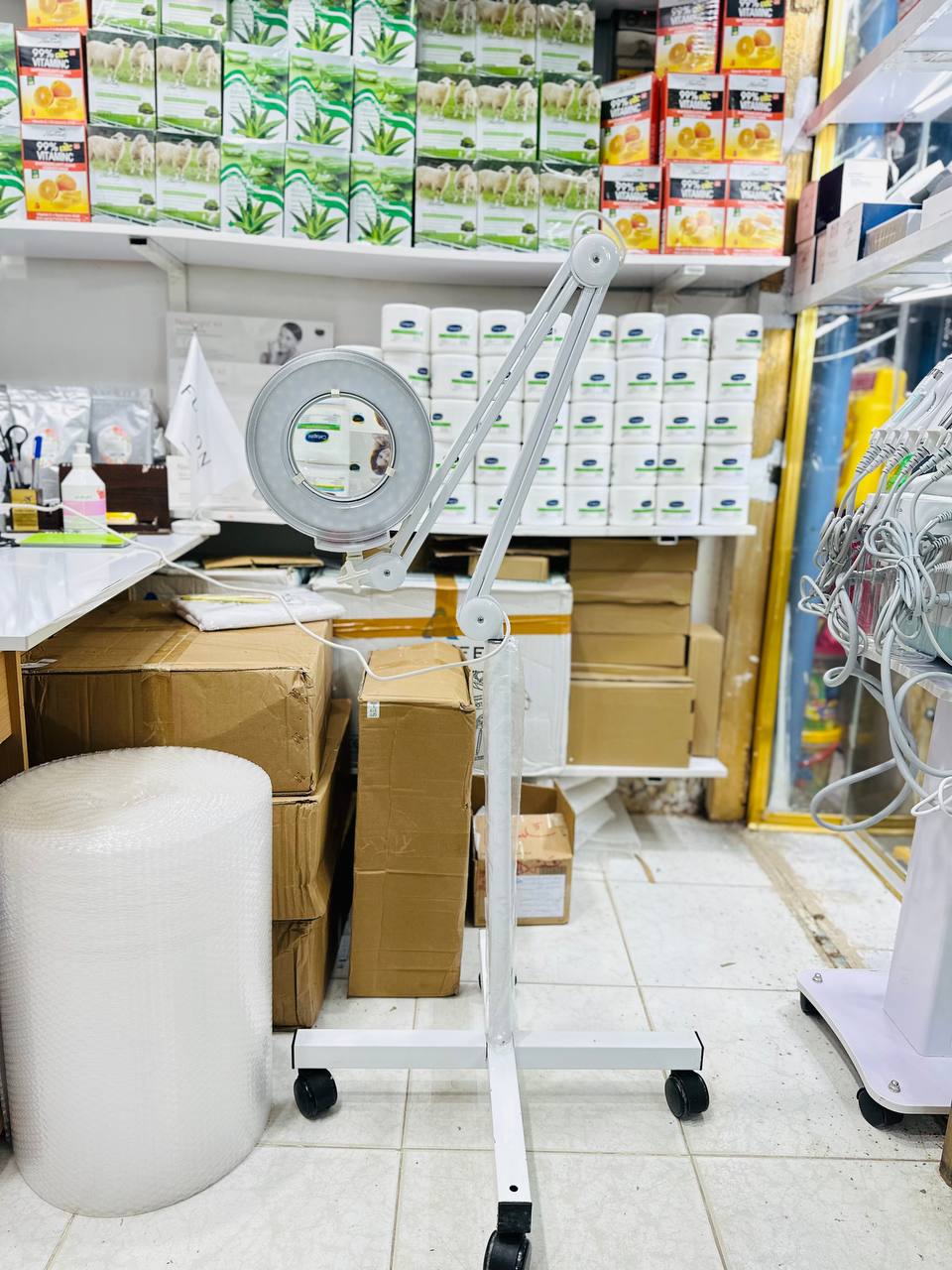 چراغ لوپ پایه دار ایستاده حرفه ای سالنی کلینیکال